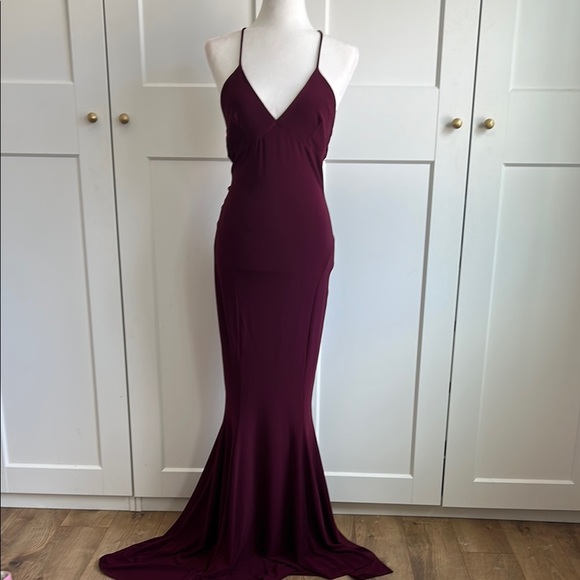 Norma Kamali Burgundy Mermaid Fishtail Gown - Picture 3 of 6